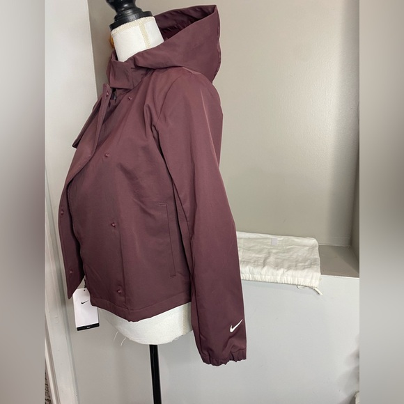 Nike Repel Water Repellent Jacket - Picture 12 of 16